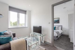 Bright & Modern 1 Bedroom Apartment in Leeds - 3