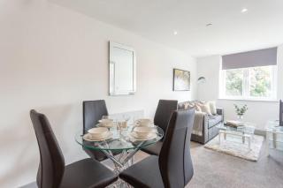 Bright & Modern 1 Bedroom Apartment in Leeds - 2