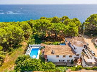 Villa Allyson Boutique Guesthouse - 9