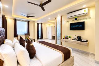 Revking--Hotel Ashirwad and Banquets # 5 Mins from Railway Station 3-star Hotel l Railway Road Bazaria - Near Santosh Hospital, Ghaziabad - 5
