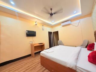 Hotel Lavish Grand - 7