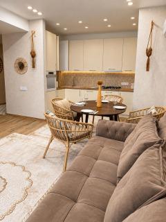 Loft District Oasis - 4