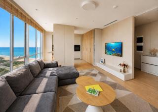 Premium apartment with a gorgeous sea view, Batumi Tower - Batumi - 4