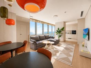 Premium apartment with a gorgeous sea view, Batumi Tower - Batumi - 3