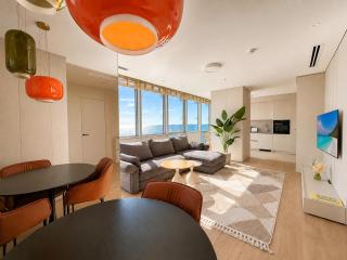 Premium apartment with a gorgeous sea view, Batumi Tower - Batumi - 5