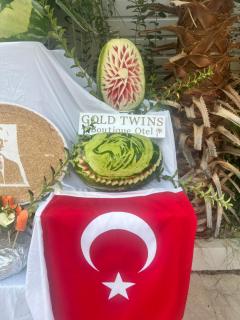 Gold Twins Boutique Hotel - 8
