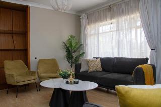 Airport Gem Guestroom 4 - 7