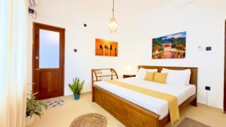 Crystal Pearl Villa, Weligama - 3min to beach - 7