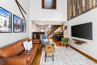 Updated townhome - Walk to Holiday Valley - 0