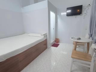 Nhà Nghỉ Hoàng Đức 2 - 8