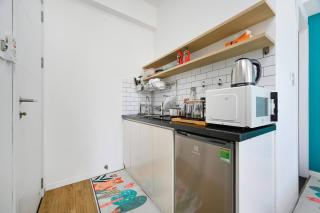 Stylish & Bright Studio with Balcony R4.2 - 6