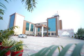 Awdhesh Palace Hotel & Resort - 4