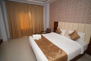 Awdhesh Palace Hotel & Resort - 3
