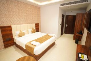 Awdhesh Palace Hotel & Resort - 2