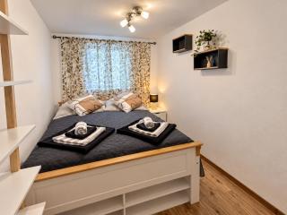 MidCity Apartment Pécs - 2