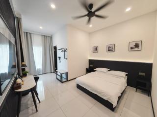 H plus Home - 6
