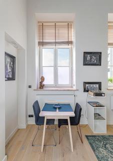 Rock and Telegraph Loft by Polo Apartments - 9