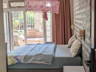 Peace Hotel - 4