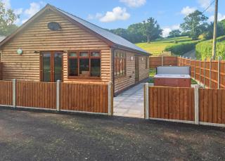 Heart Of Wales Lodges - 8