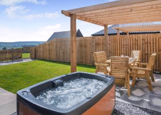 Thornton Park Farm Lodges - 8