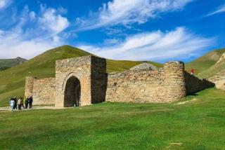 Yurt Camp at Tash-Rabat Caravanserai - 0