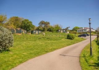 Beacon Shepherd Huts - 5