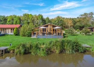 Gadlas Park Holiday Cabins - 9