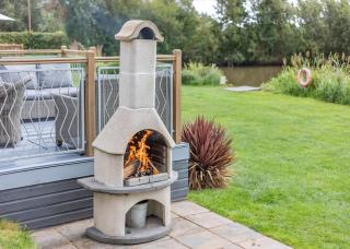 Gadlas Park Holiday Cabins - 2