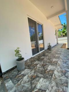 Kings Gate Home Stay - 9