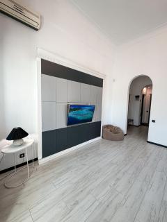 СВІТЛО ЦІЛОДОБОВО ApartPoltava Світлі апартаменти з високою стелею Стильний ДИЗАЙН 2023 - 3