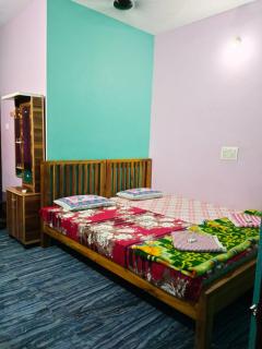 Hari Om Gokarna Hotel - 4
