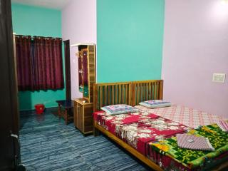 Hari Om Gokarna Hotel - 3