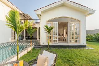 LohonoStays Villa Enia D - 0