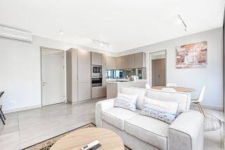 One Rosebank Where Contemporary Comfort Awaits - 5