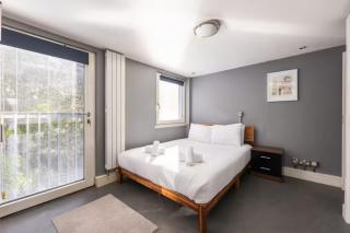 Spacious 2-Bed Apartment, Arthur's Seat Views & Convenient Transport Links - 9