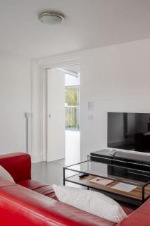 Spacious 2-Bed Apartment, Arthur's Seat Views & Convenient Transport Links - 5