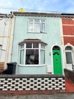 Victorian 2 bedroom house near City Centre - 4