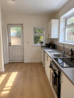 3 Bed Home in Seaham with FREE Parking For Cars & Vans - 5