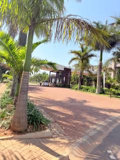 Lakefront 2BR Residence with Pool in Entebbe - 2