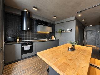 Black Apartment at Obolon Residences - 3