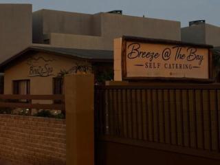 Breeze At The Bay Self Catering Rooms - 9