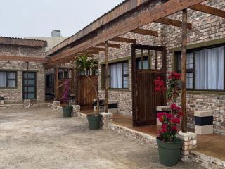 Breeze At The Bay Self Catering Rooms - Walvis Bay - 0
