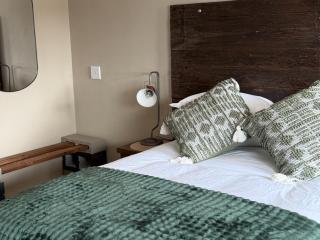 Breeze At The Bay Self Catering Rooms - 1