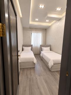 Luxury Apartment 3 Bedroom Boulevard Residence - 5