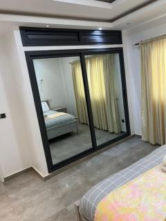 peace 2 bedroom - 8