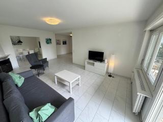 Lake view 4 and half rooms close to Zurich city with parking - 9
