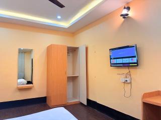 Hotel Lavish Grand - 1