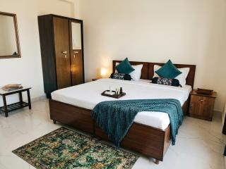 Modern and Spacious 2BHK Fully Furnished & Cozy - 1