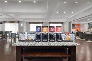 Hampton Inn Cotulla - 2