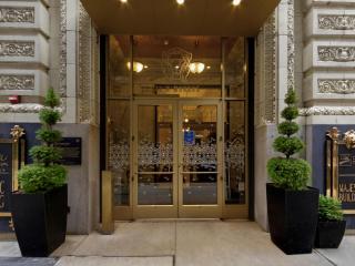 Hampton Inn Majestic Chicago Theatre District - 9